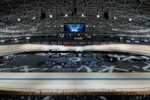 250mバンクでドーム型の珍しいティップスタードームチバ