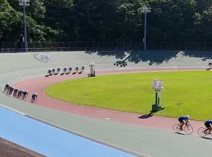 旧・日本競輪学校、現・日本競輪選手養成所の練習風景