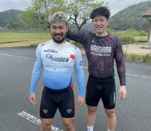 清水選手の後輩の久保田泰弘選手(左)と弟子の原田峻治選手(右)