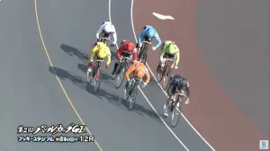 石井選手が2番手から縦に踏んで奥井選手との一騎打ちに！